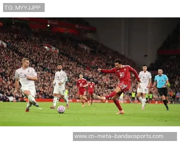 斯洛特换人引发争议远藤航替换被批评萨拉赫应当下场调整